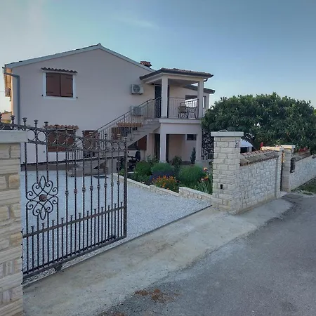 Bernarda Апартаменти