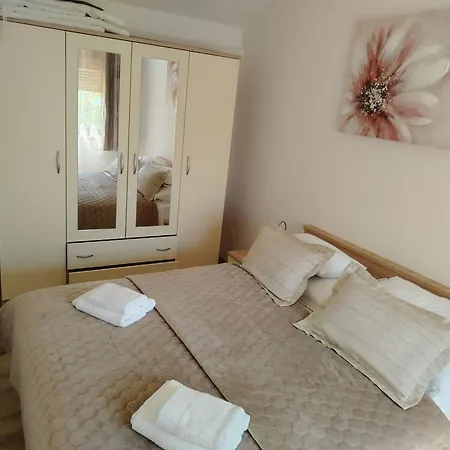 Bernarda Apartman *