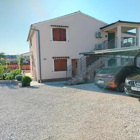 Bernarda Apartman *