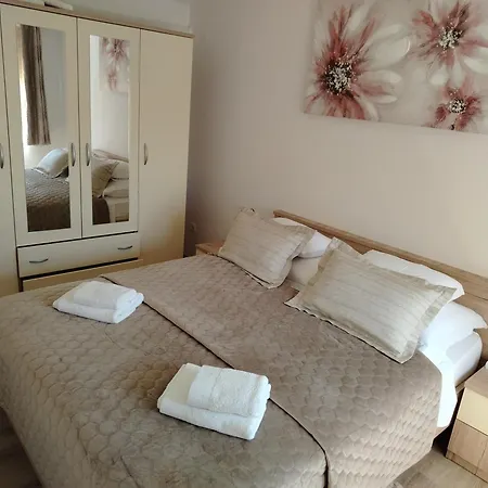 Bernarda Apartment *